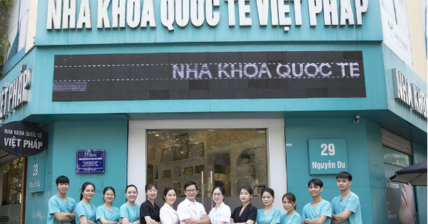 Nha khoa Quốc Tế Việt Pháp - Hành trình 15 năm kiến tạo nụ cười Việt - Ảnh 1.