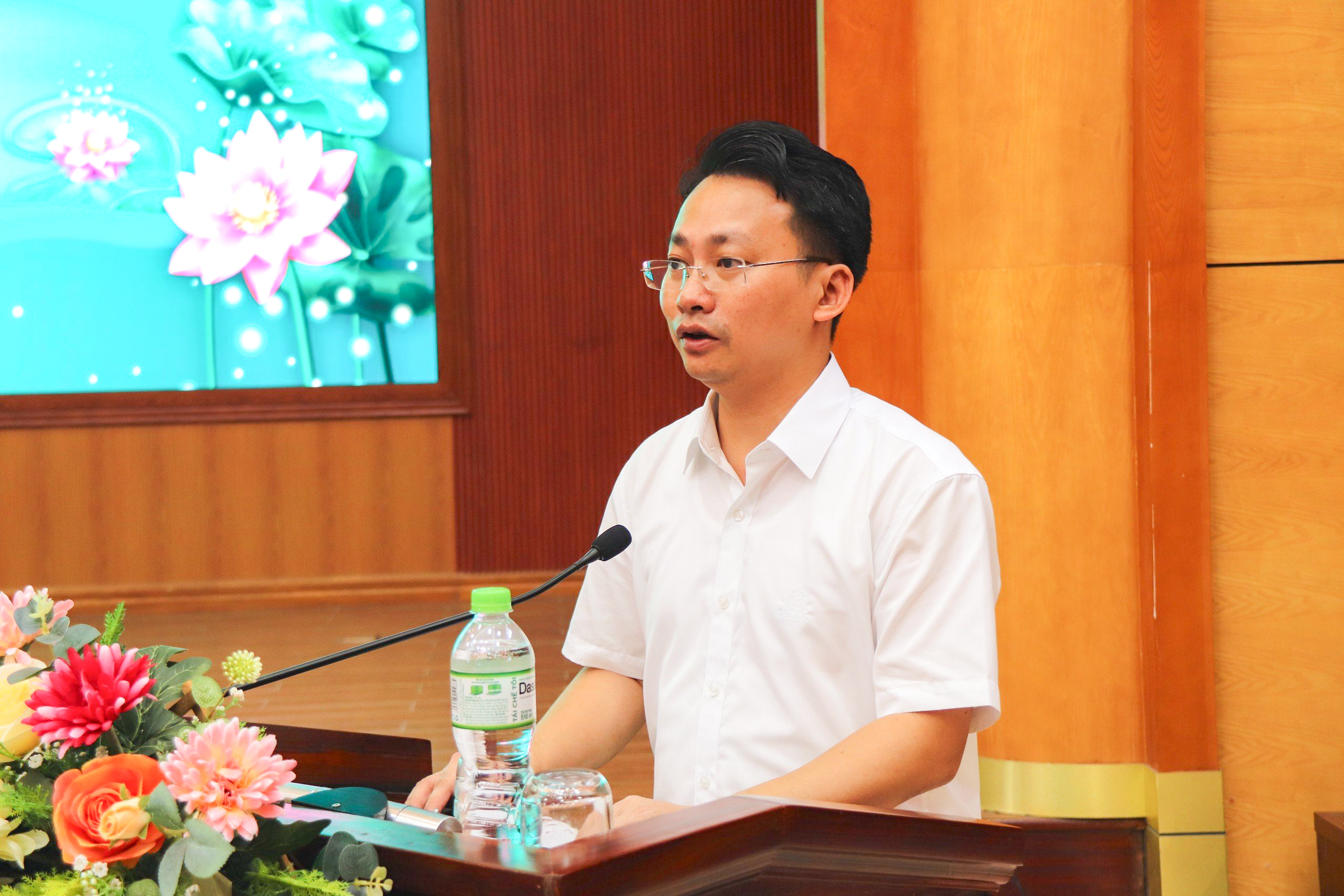 Phát triển du lịch quận Tây Hồ, Hà Nội: Cần "bắt tay" chặt chẽ với doanh nghiệp lữ hành - Ảnh 1. Phát triển du lịch quận Tây Hồ, Hà Nội: Cần "bắt tay" chặt chẽ với doanh nghiệp lữ hành - Ảnh 1.