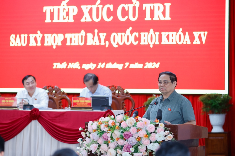 Thủ tướng tiếp xúc cử tri Cần Thơ sau kỳ họp thứ 7, Quốc hội khóa XV - Ảnh 1.