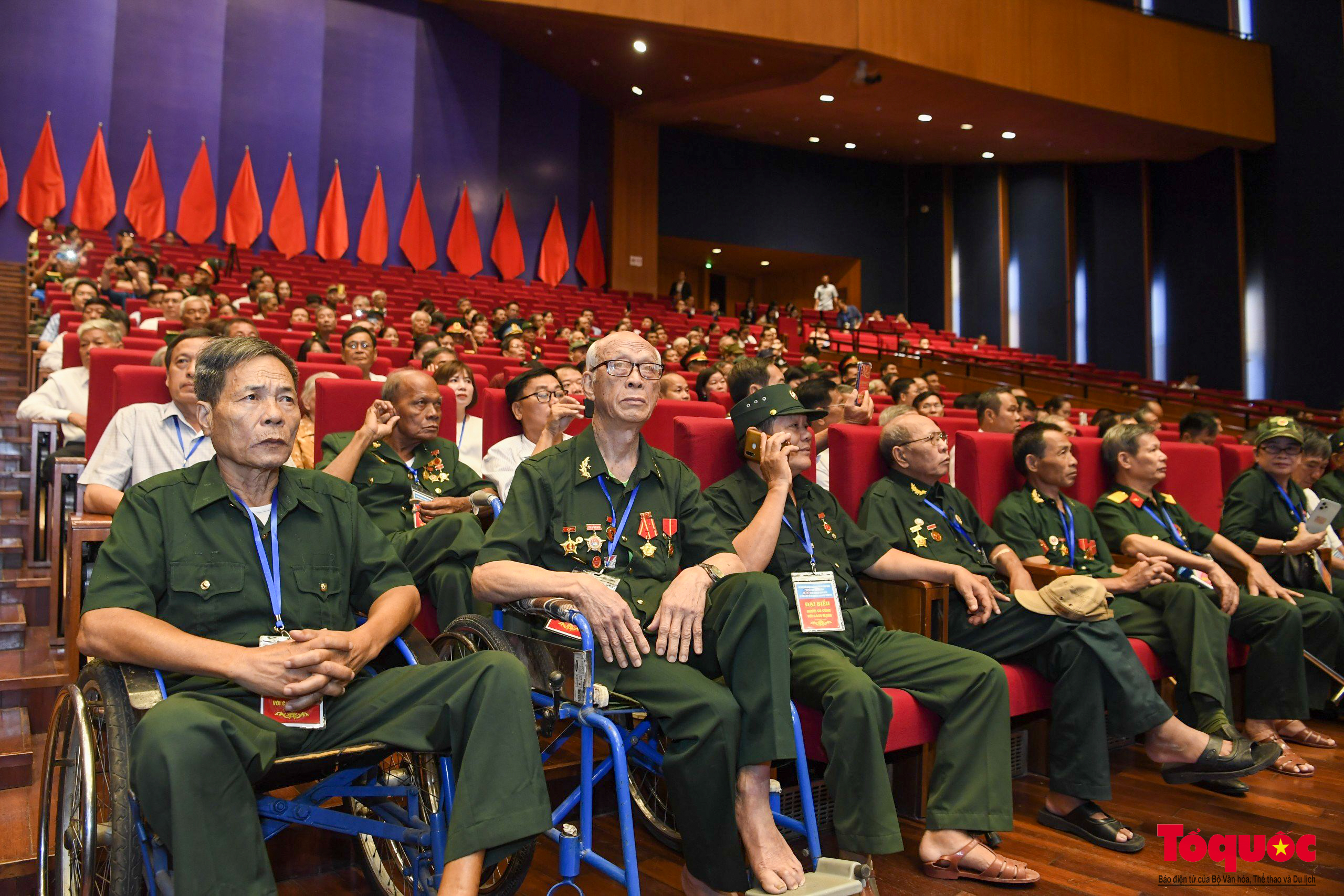 Đảng, Nhà nước luôn quan tâm đặc biệt đến công tác “Đền ơn đáp nghĩa” - Ảnh 11.