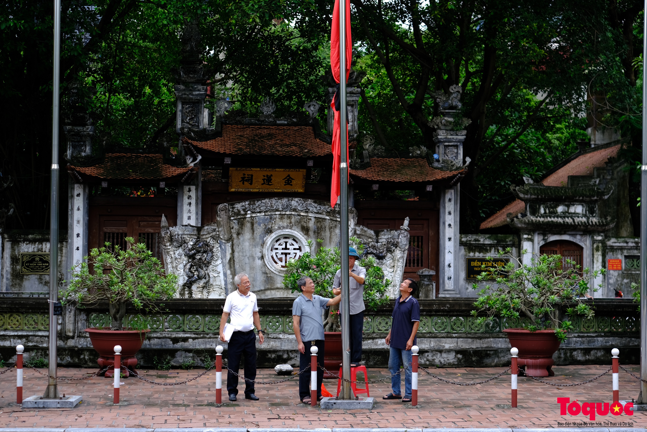 Trang nghiêm lễ thượng cờ rủ Quốc tang Tổng bí thư Nguyễn Phú Trọng - Ảnh 18.