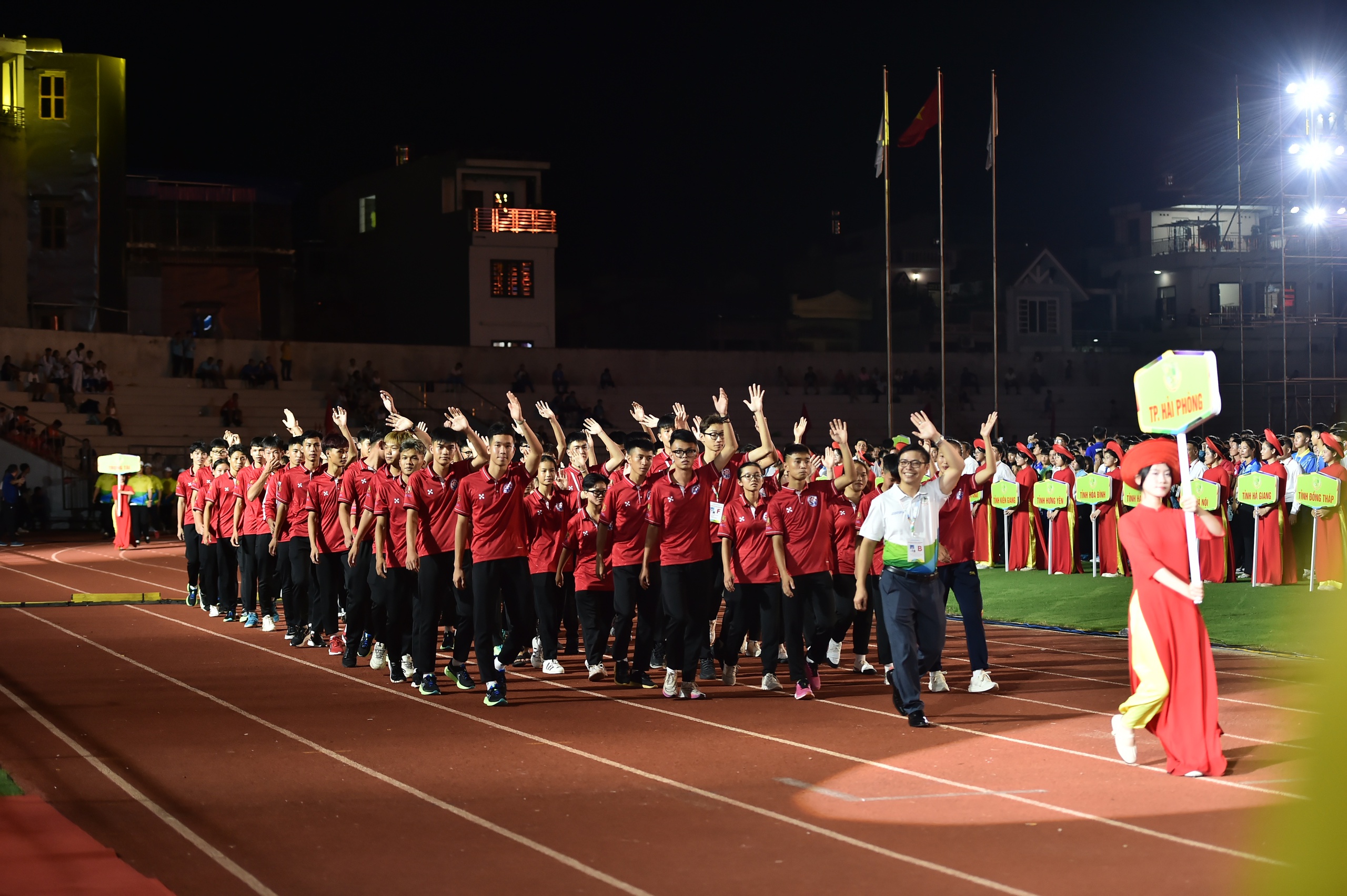 2024 yılında 10. Ulusal Phu Dong Spor Festivali'nin resmi açılışı - Fotoğraf 12. Chính thức khai mạc Hội khoẻ Phù Đổng toàn quốc lần thứ X năm 2024 - Ảnh 12.
