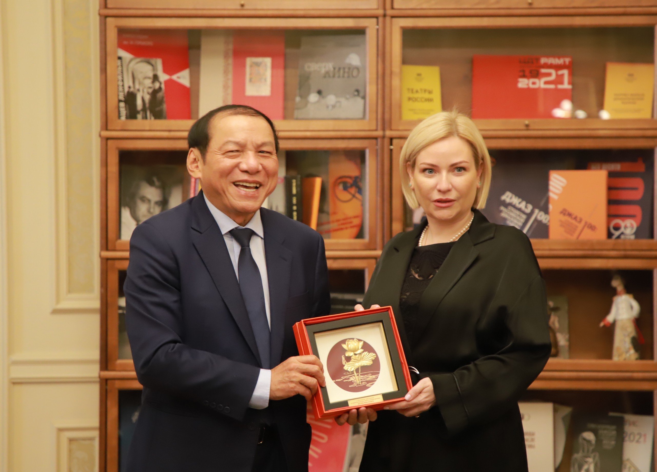 Bộ trưởng Nguyễn Văn Hùng: Đưa hợp tác văn hóa Việt Nam và Liên bang Nga lên tầm cao mới - Ảnh 4.