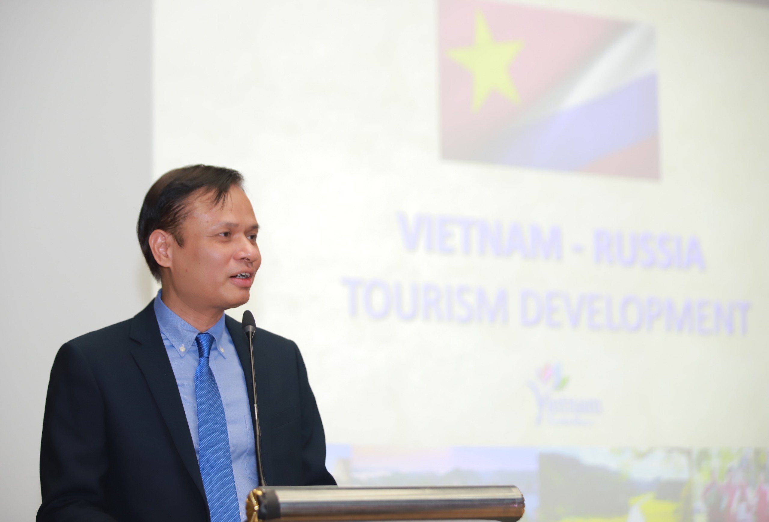Đẩy hợp tác phát triển du lịch Việt Nam - Liên bang Nga  - Ảnh 4.