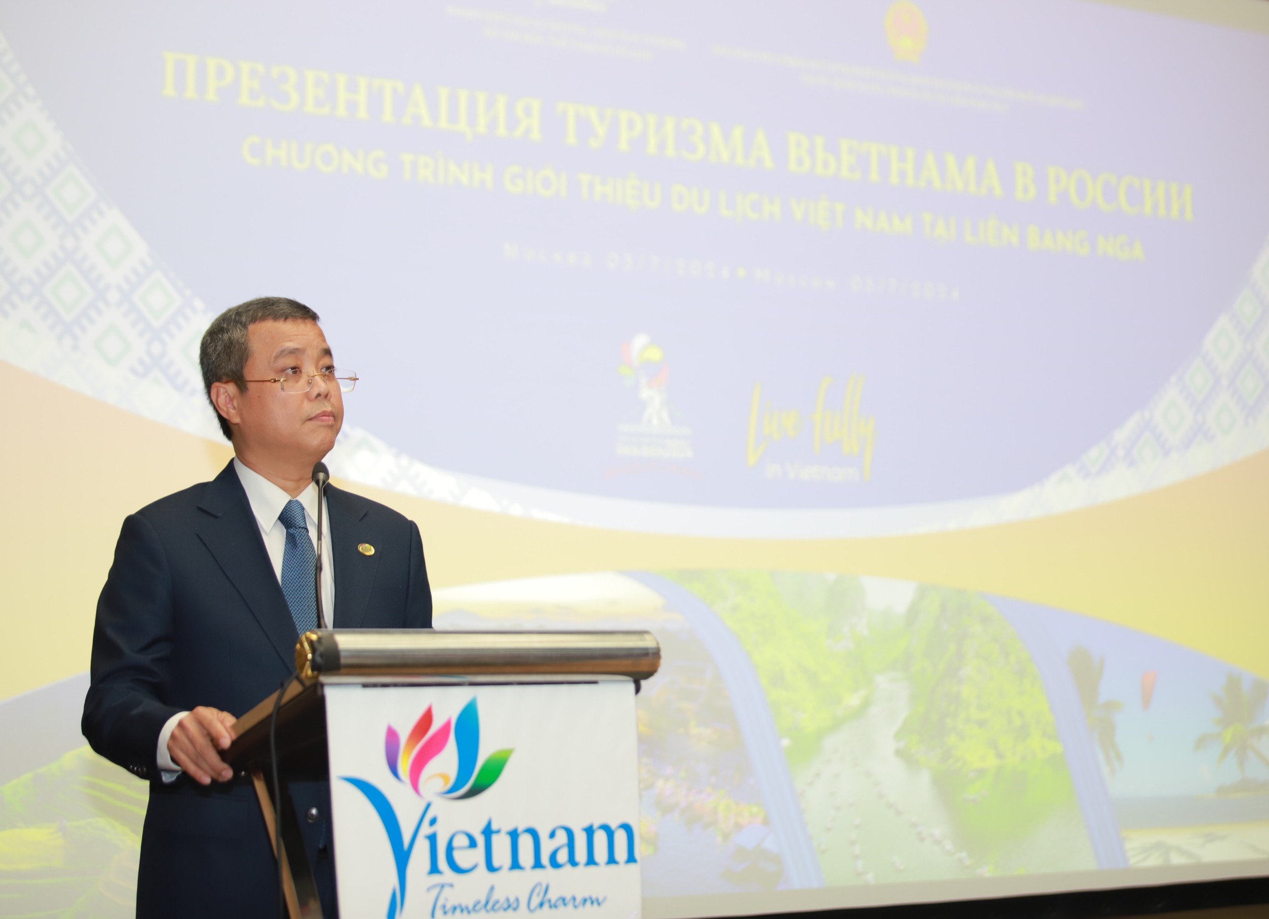 Đẩy hợp tác phát triển du lịch Việt Nam - Liên bang Nga  - Ảnh 2.