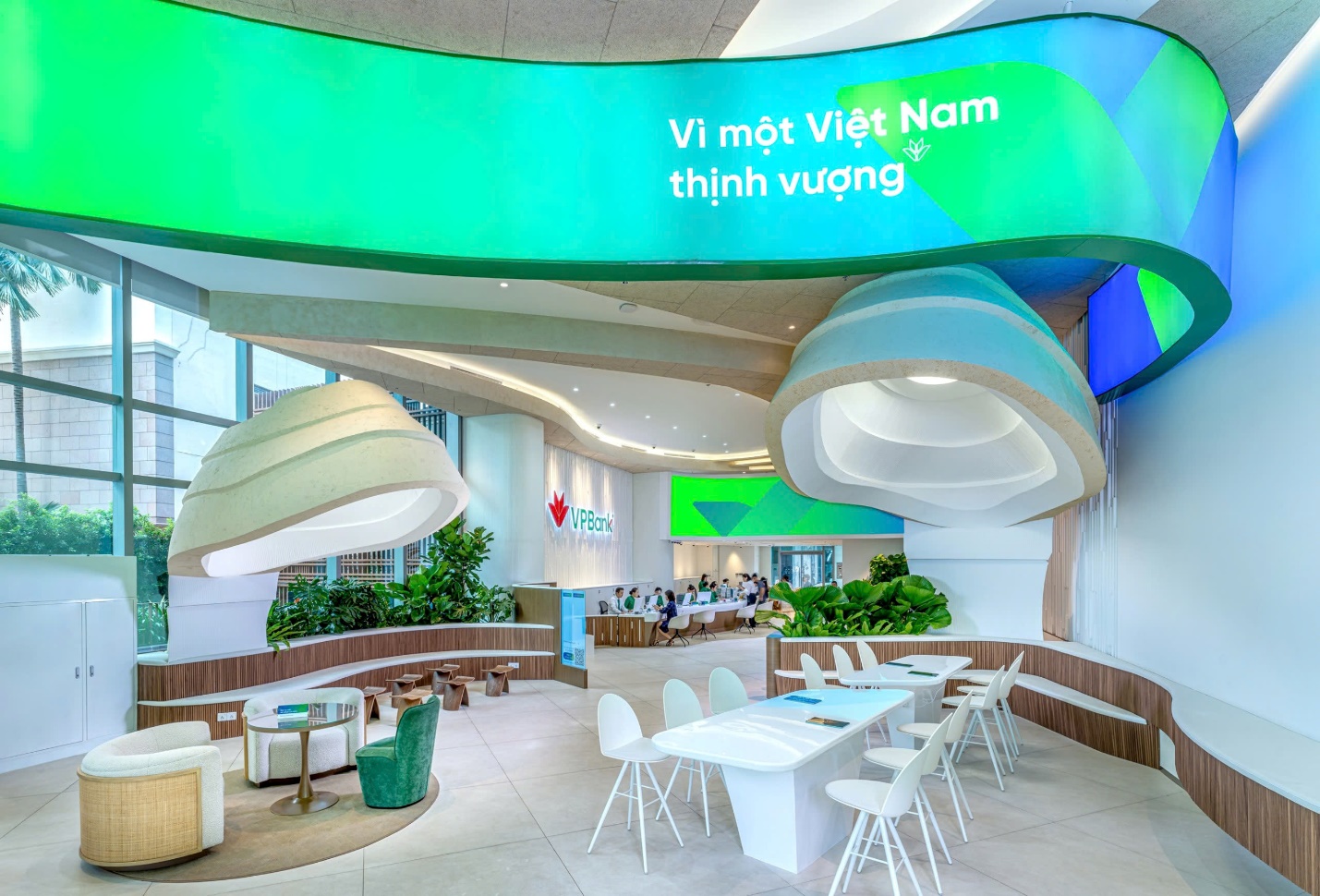 VPBank tạo sự khác biệt với chi nhánh Flagship đầu tiên - Ảnh 2.