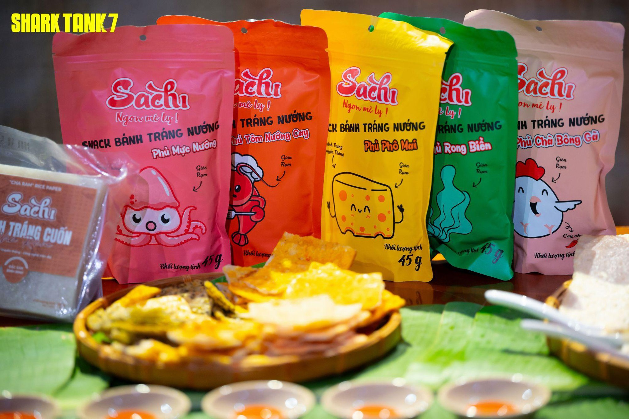 Snack bánh tráng ăn vặt “kiểu mới” lần đầu gọi vốn Shark Tank 7 - Ảnh 1.