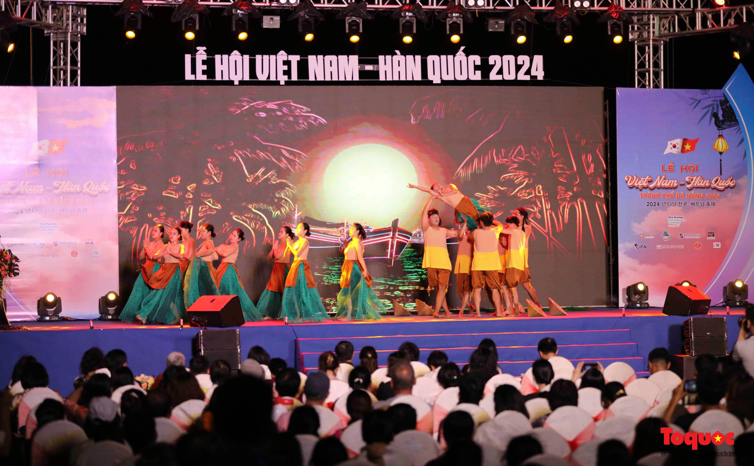 Slavnostní zahájení Vietnamsko-korejského festivalu - Foto 1. Khai mạc lễ hội Việt Nam – Hàn Quốc - Ảnh 1.