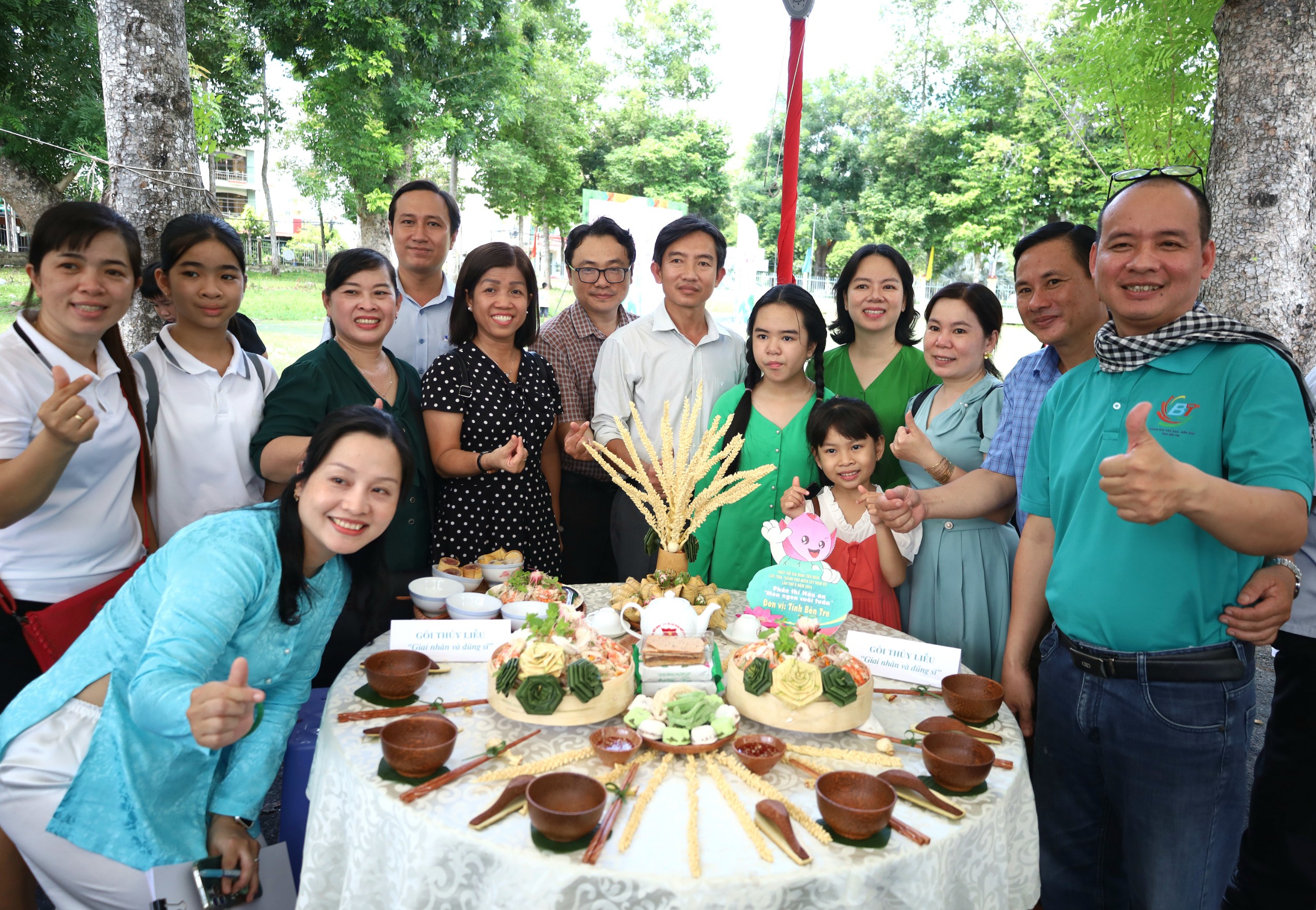 Atividades emocionantes e úteis no Festival das Famílias Típicas nas províncias e cidades da região Sudoeste - Foto 9. Sôi nổi các hoạt động bổ ích tại Ngày hội Gia đình tiêu biểu các tỉnh, thành phố miền Tây Nam Bộ - Ảnh 9.
