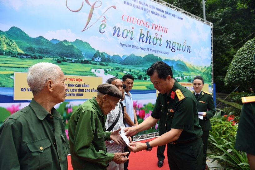 “Về nơi khởi nguồn”: Những ngôi nhà nghĩa tình mang niềm vui đến các gia đình quân nhân - Ảnh 5.