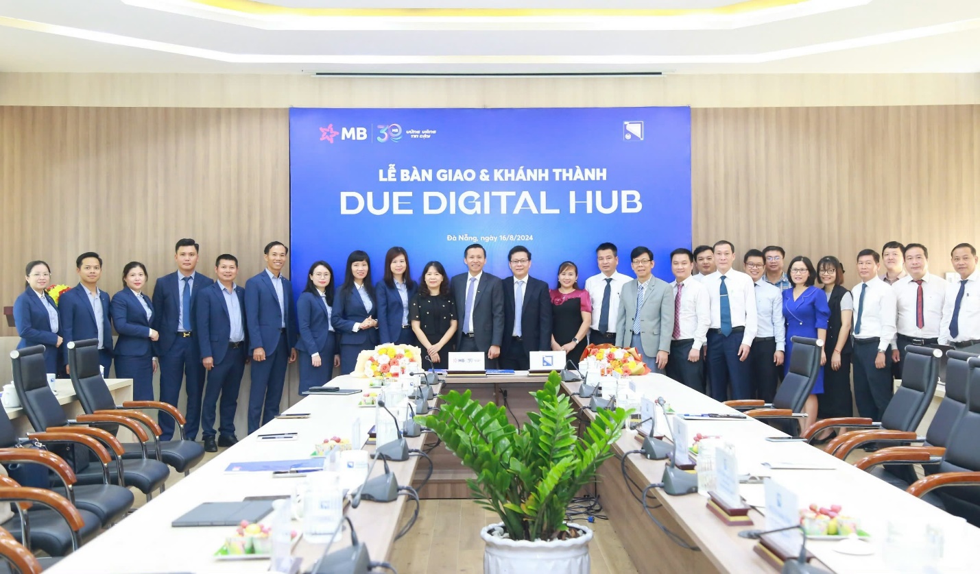 Khánh thành Digital Hub tại Trường ĐH Kinh tế - ĐH Đà Nẵng - Ảnh 6.