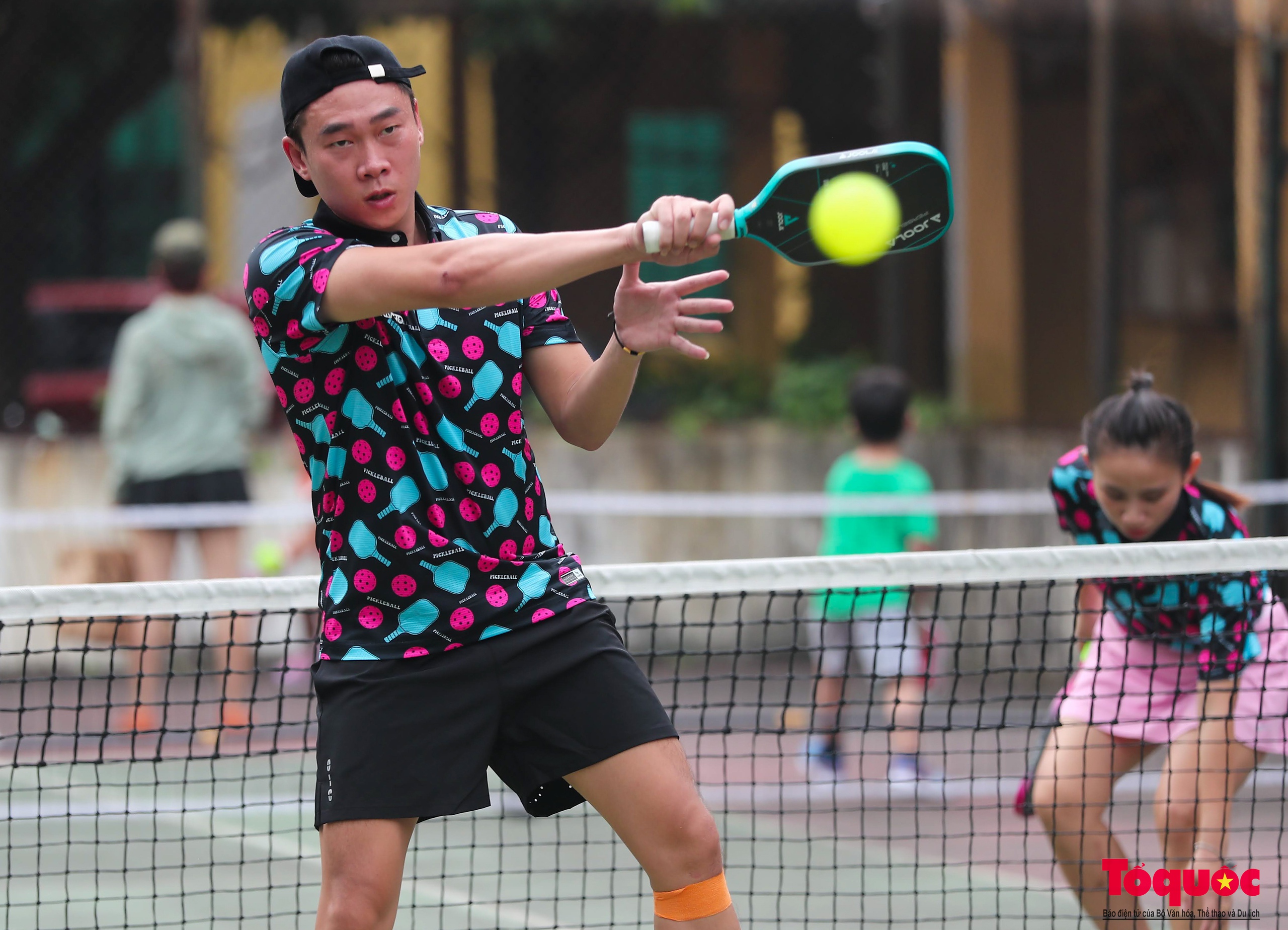 &quot;Cơn sốt&quot; Pickleball: Khám phá môn thể thao mới trong cộng đồng - Ảnh 2.