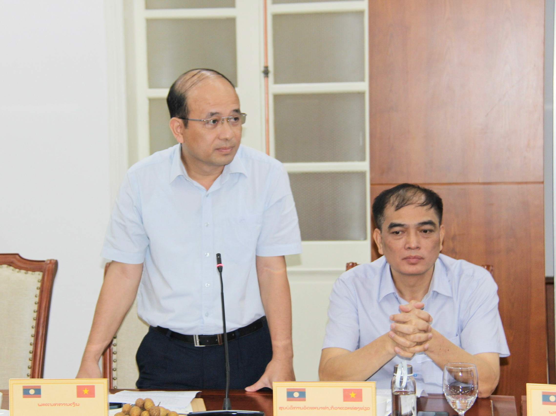 संस्कृति और पर्यटन के क्षेत्र में वियतनाम और लाओस के बीच कार्यालय कार्य में सहयोग को बढ़ावा देना - फोटो 6. Thúc đẩy hợp tác về công tác văn phòng giữa Việt Nam và Lào trên lĩnh vực văn hóa, du lịch - Ảnh 6.