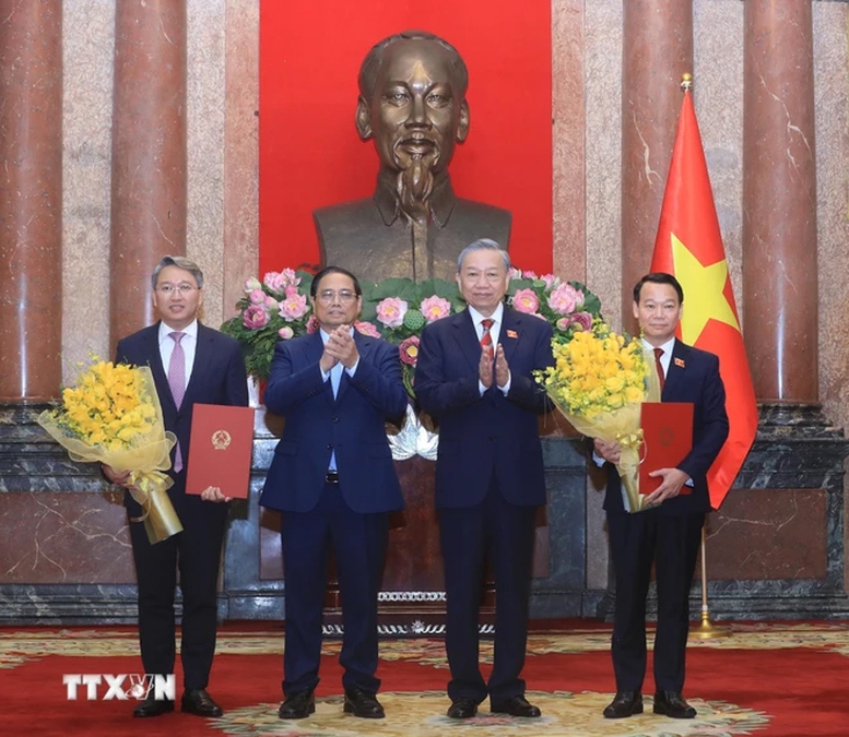 Tổng Bí thư, Chủ tịch nước trao quyết định bổ nhiệm 3 Phó Thủ tướng và 2 Bộ trưởng - Ảnh 2.