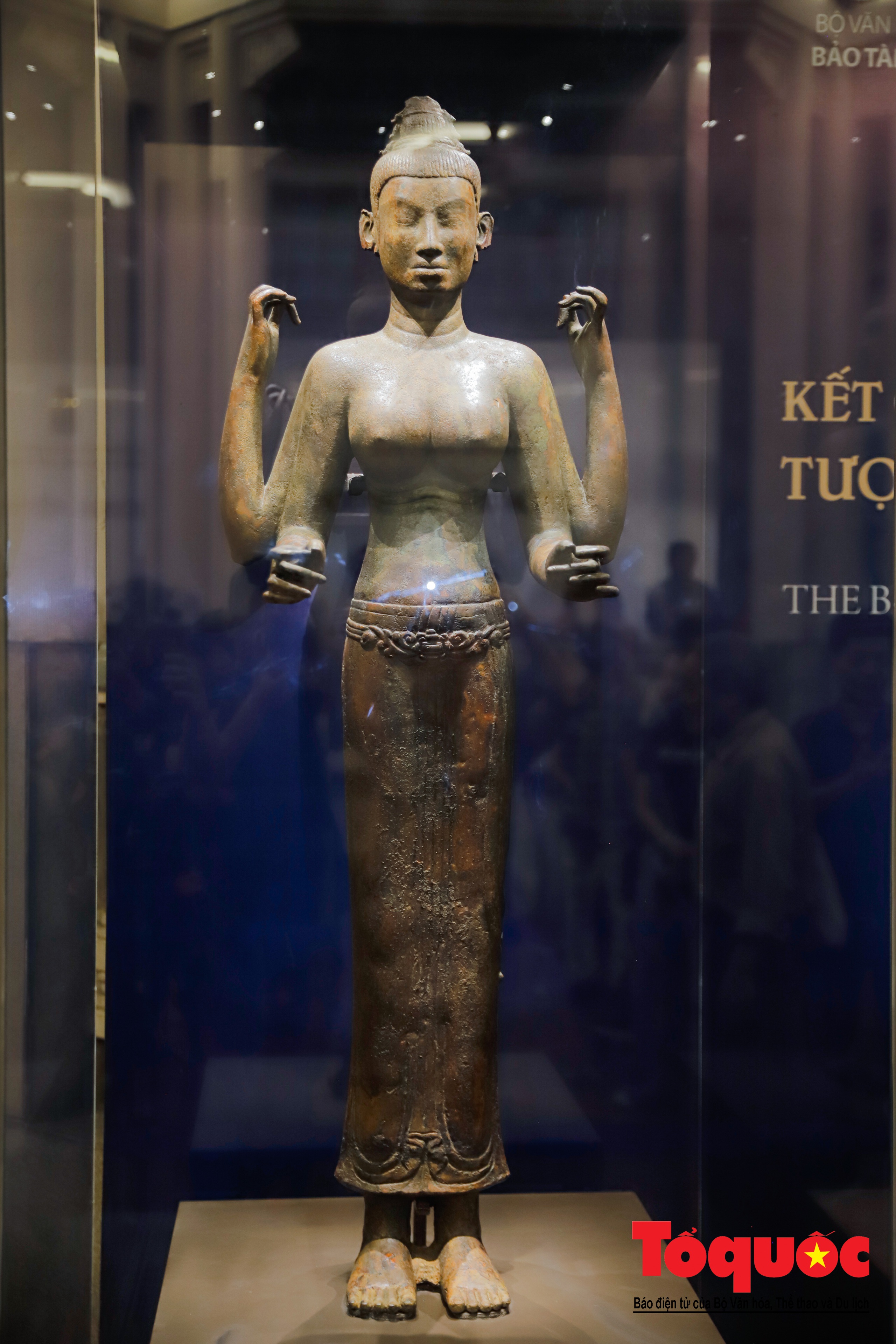 Bronzestatue der Göttin Durga – ein typisches und seltenes Relikt der repatriierten Champa-Kultur – Foto 6. Tượng đồng Nữ thần Durga- cổ vật tiêu biểu, quý hiếm của văn hóa Champa hồi hương - Ảnh 6.