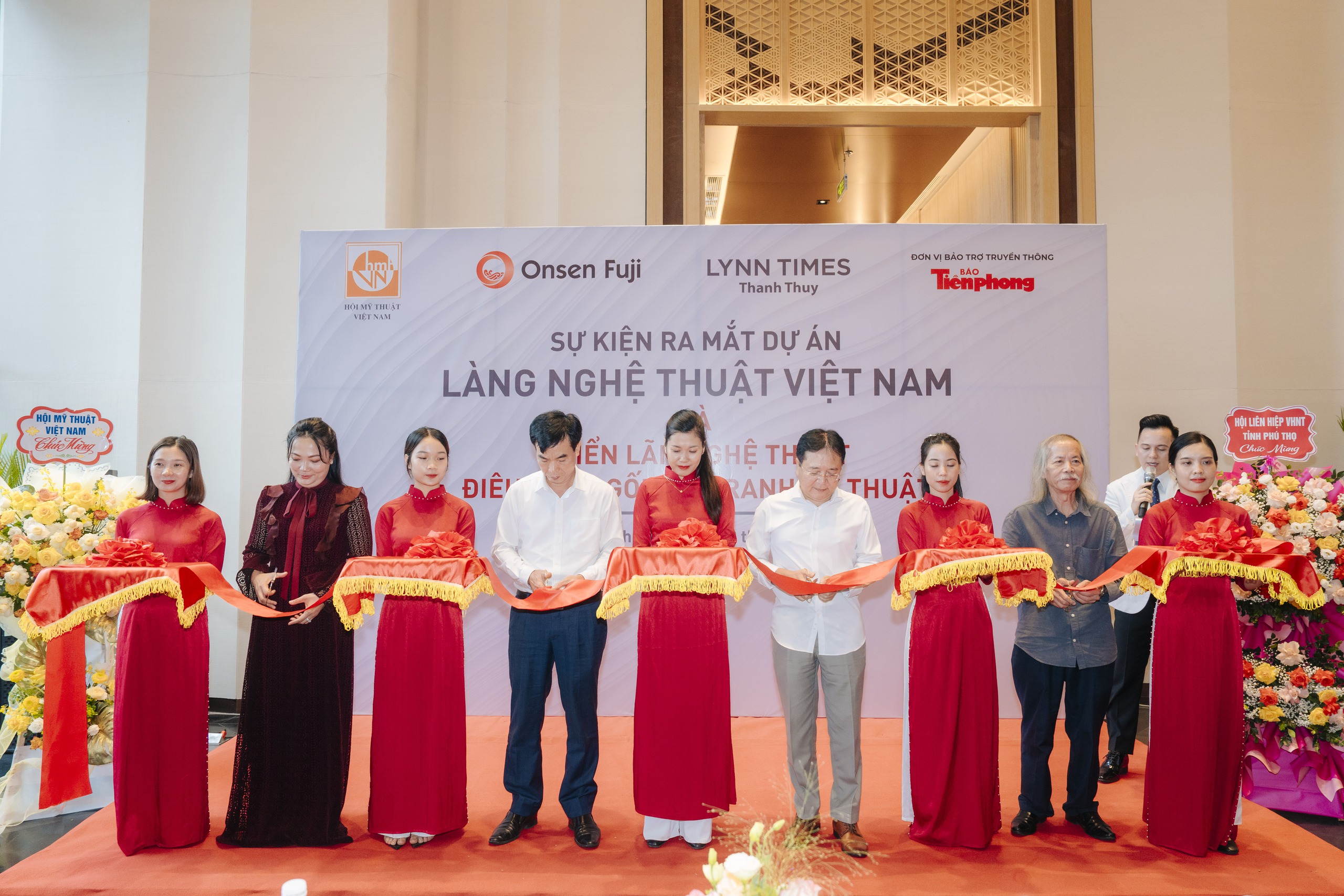 Vietnam Art Village – spreading cultural values imbued with Vietnamese identity - Photo 1. Làng nghệ thuật Việt Nam – lan tỏa các giá trị văn hóa mang đậm bản sắc Việt  - Ảnh 1.