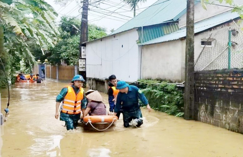 Mưa lũ tiếp tục gây thiệt hại nặng nề cho các tỉnh miền Bắc - Ảnh 2.