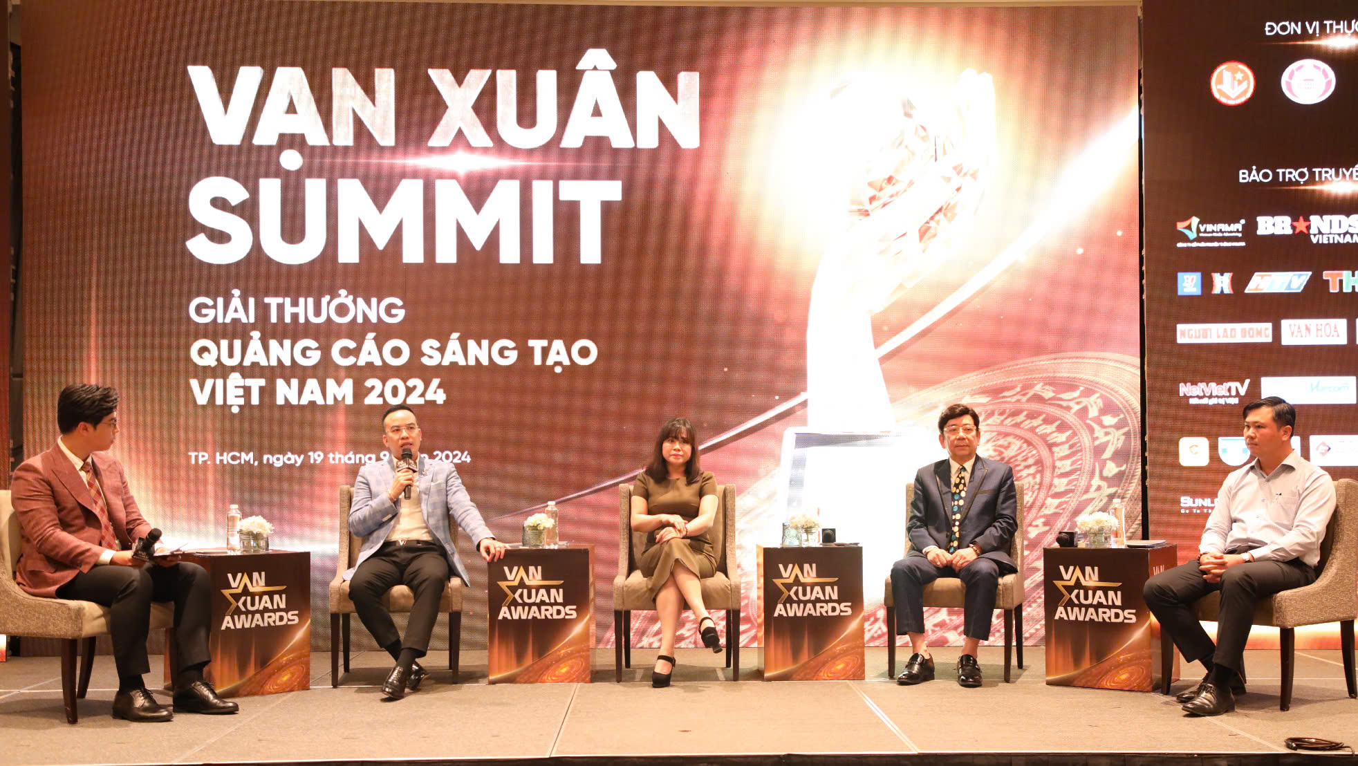 Vietnam Creative Advertising Awards 2024: Enhancing the position of Vietnam's advertising industry - Photo 1. Giải thưởng quảng cáo sáng tạo Việt Nam 2024: Nâng cao vị thế của ngành quảng cáo Việt Nam - Ảnh 1.