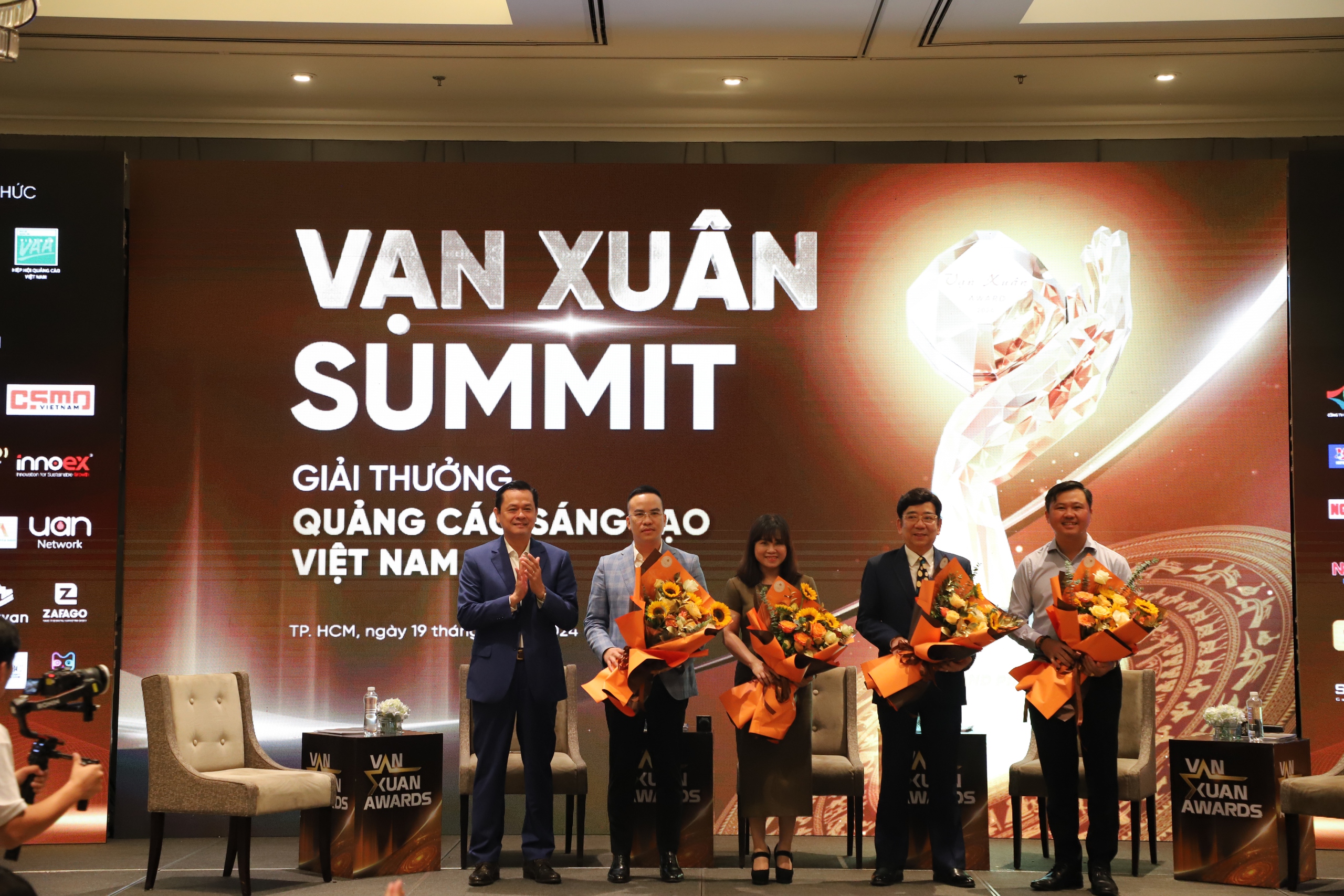 Vietnam Creative Advertising Awards 2024: Enhancing the position of Vietnam's advertising industry - Photo 3. Giải thưởng Quảng cáo sáng tạo Việt Nam 2024: Nâng cao vị thế của ngành Quảng cáo Việt Nam - Ảnh 3.