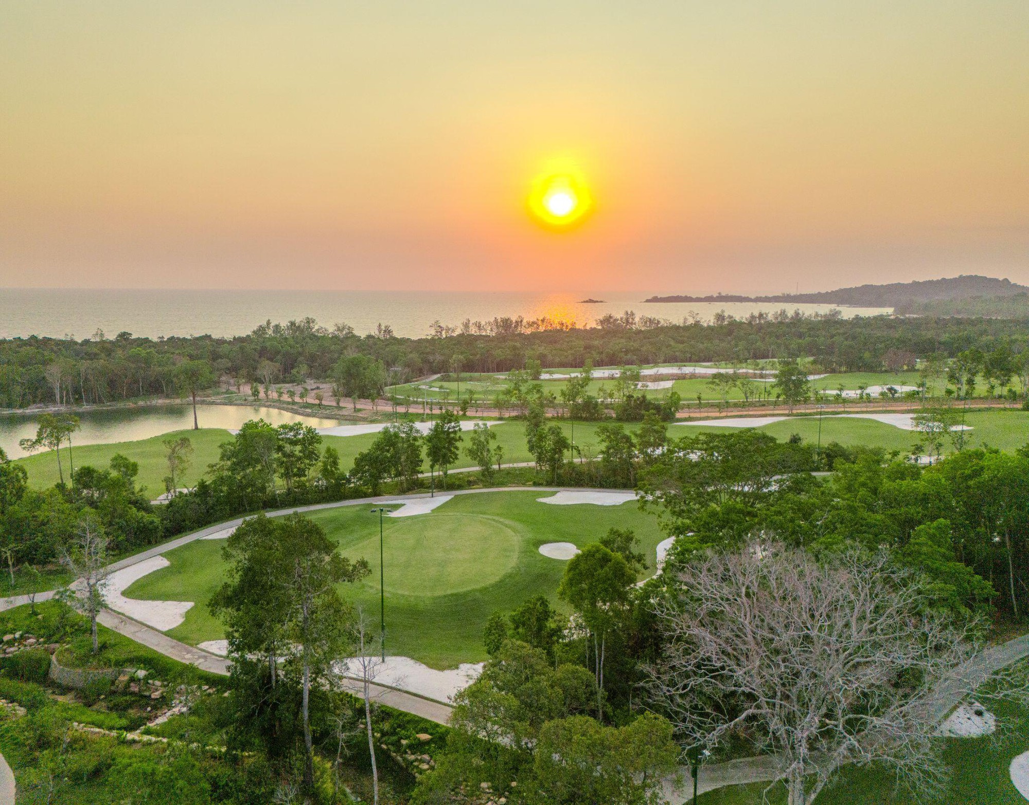 Eschuri Vung Bau Golf và những lý do khiến nhiều golf thủ tìm đến Phú Quốc để chinh phục - Ảnh 2.