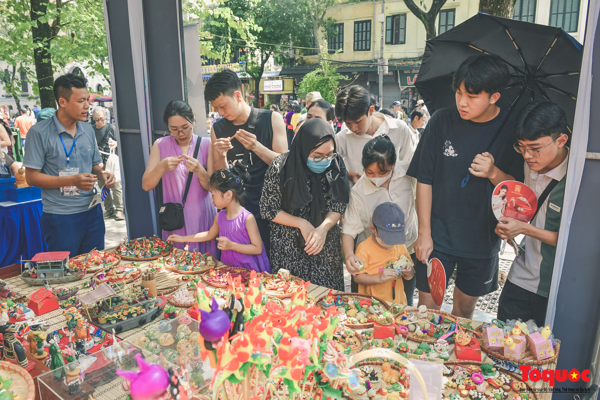 Đưa &quot;mùa thu Hà Nội&quot; thành điểm đến  thu hút khách du lịch - Ảnh 11.