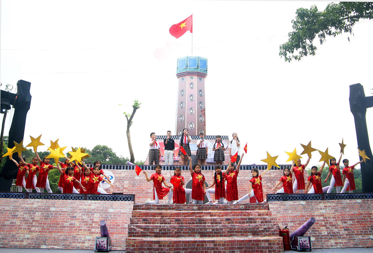 Festival Thu Hà Nội thu hút hơn 50.000 lượt du khách - Ảnh 1.