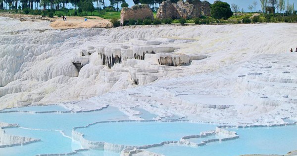 Trải nghiệm tắm khoáng nóng tự nhiên tại Pamukkale, Thổ Nhĩ Kỳ