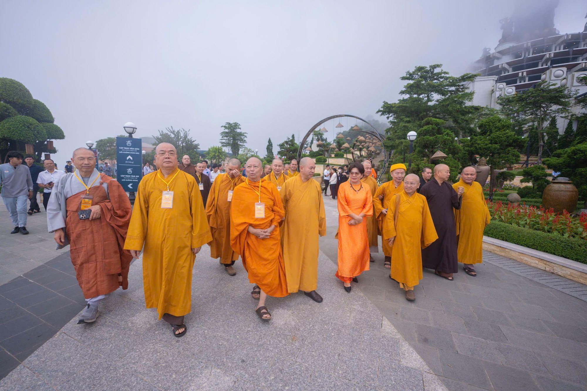 Núi Bà Đen đón đoàn đại biểu ICDV tham quan và thảo luận về Đại lễ Vesak 2025 - Ảnh 4.