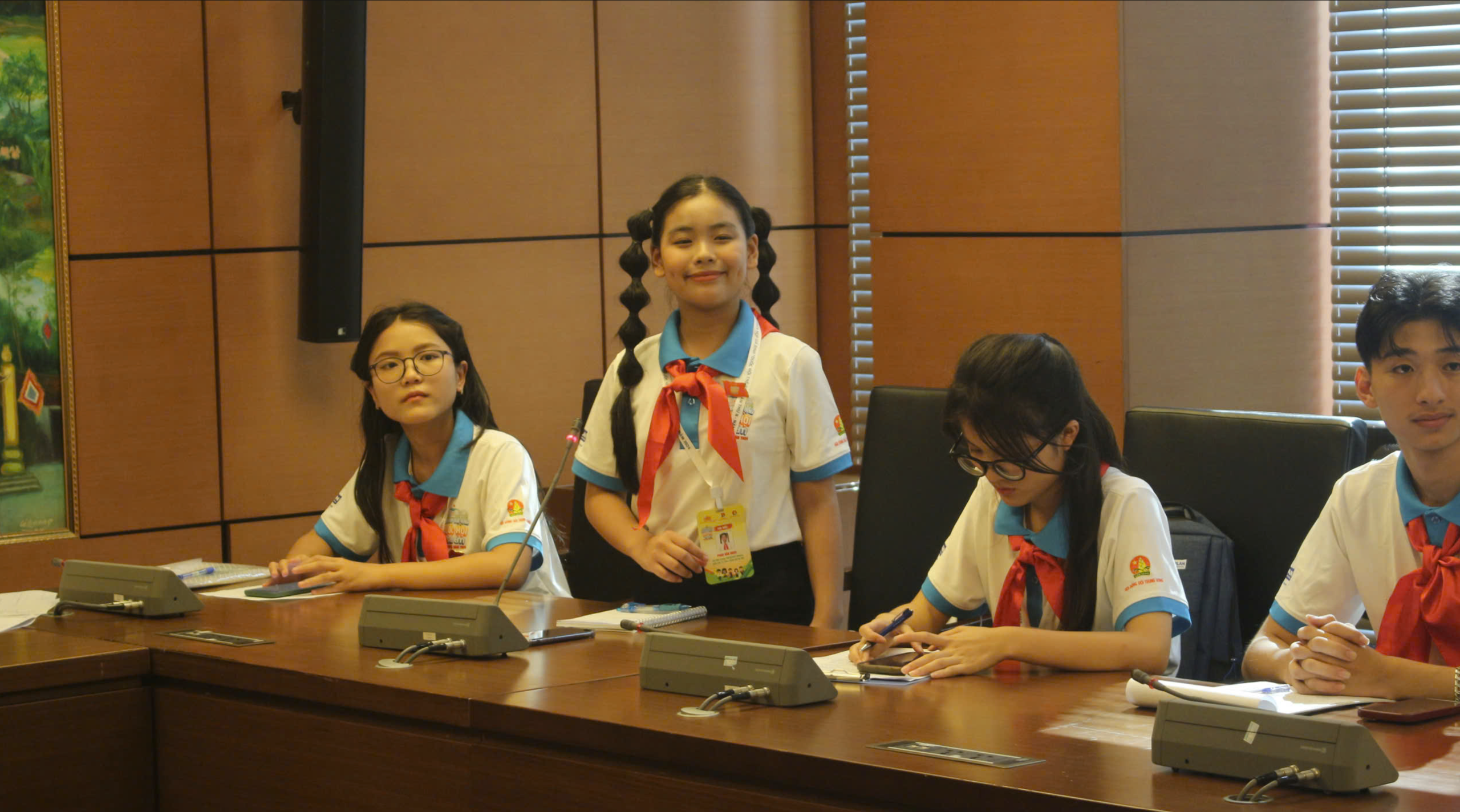 फान बाओ न्गोक - हनोई शहर के प्रतिनिधि ने  Phan Bảo Ngọc – Đại biểu đoàn TP Hà Nội tham dự Phiên họp giả định