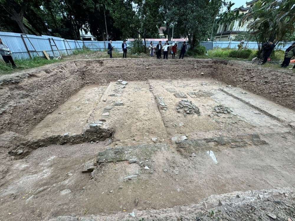 Another important step in identifying Kinh Thien Palace and Kinh Thien Palace space - Photo 2. Thêm một bước quan trọng trong nhận diện về Chính điện Kính Thiên và không gian Chính điện Kính Thiên  - Ảnh 2.