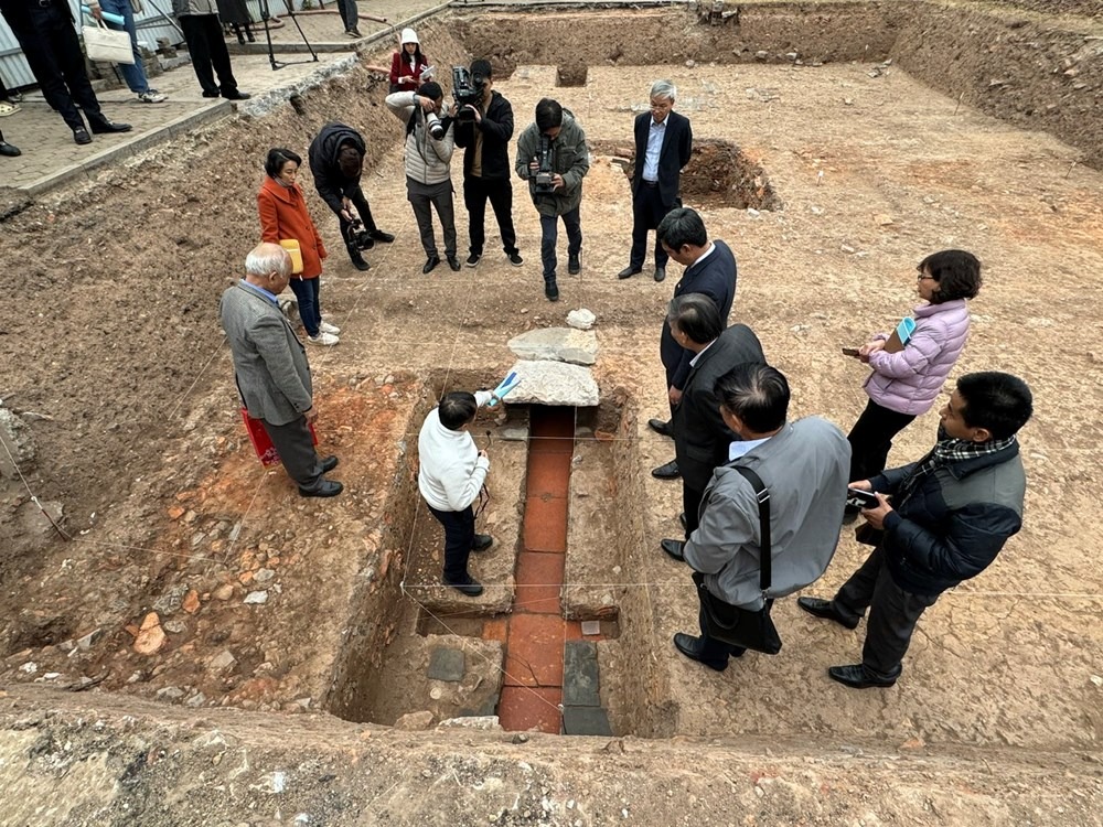 Another important step in identifying Kinh Thien Palace and Kinh Thien Palace space - Photo 1. Thêm một bước quan trọng trong nhận diện về Chính điện Kính Thiên và không gian Chính điện Kính Thiên  - Ảnh 1.