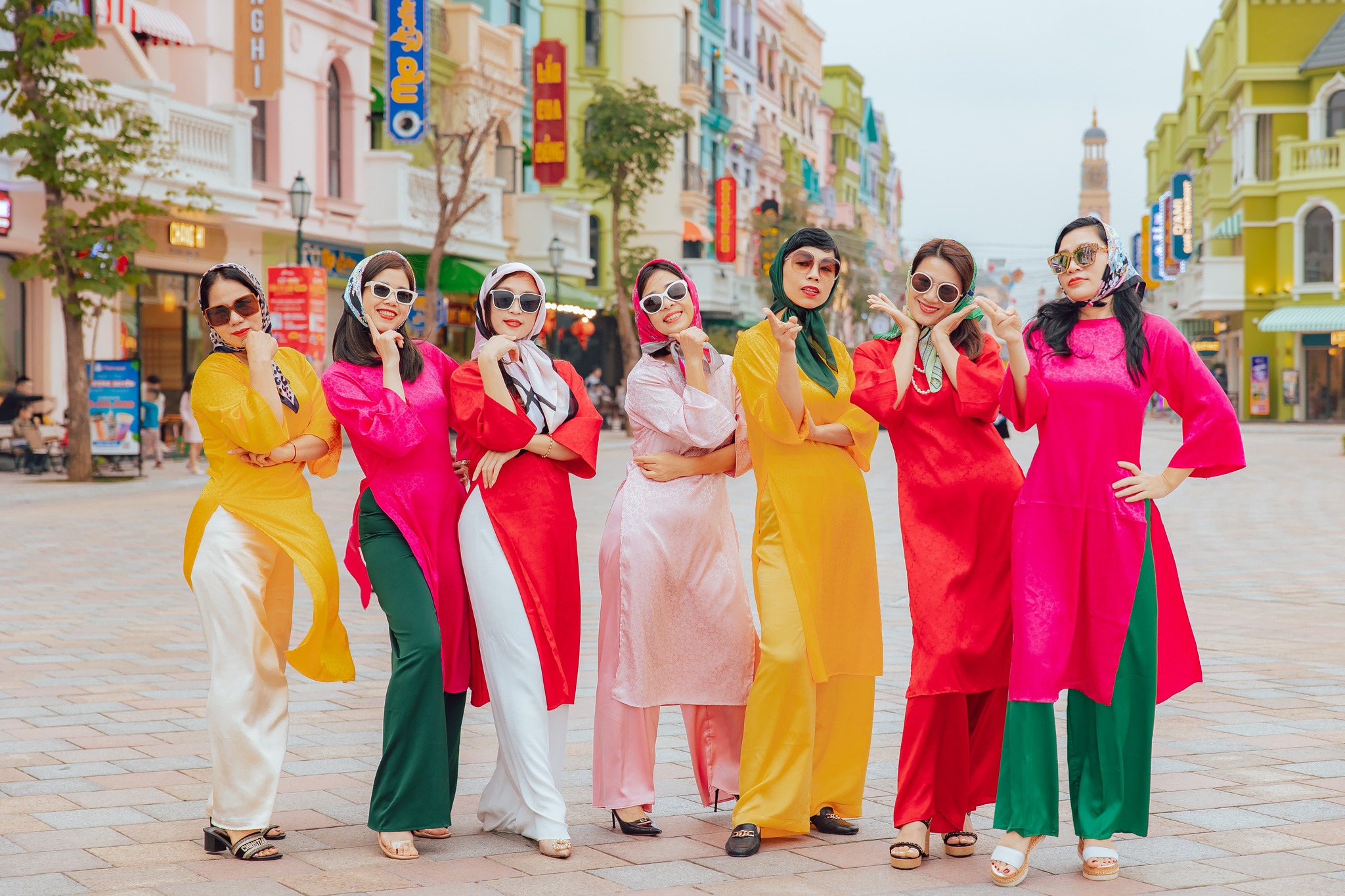 Uma série explosiva de emocionantes festivais de primavera em Ocean City por ocasião do Tet At Ty 2025 - Foto 7. Bùng nổ chuỗi lễ hội khai xuân tưng bừng tại Ocean City dịp Tết Ất Tỵ 2025 - Ảnh 7.