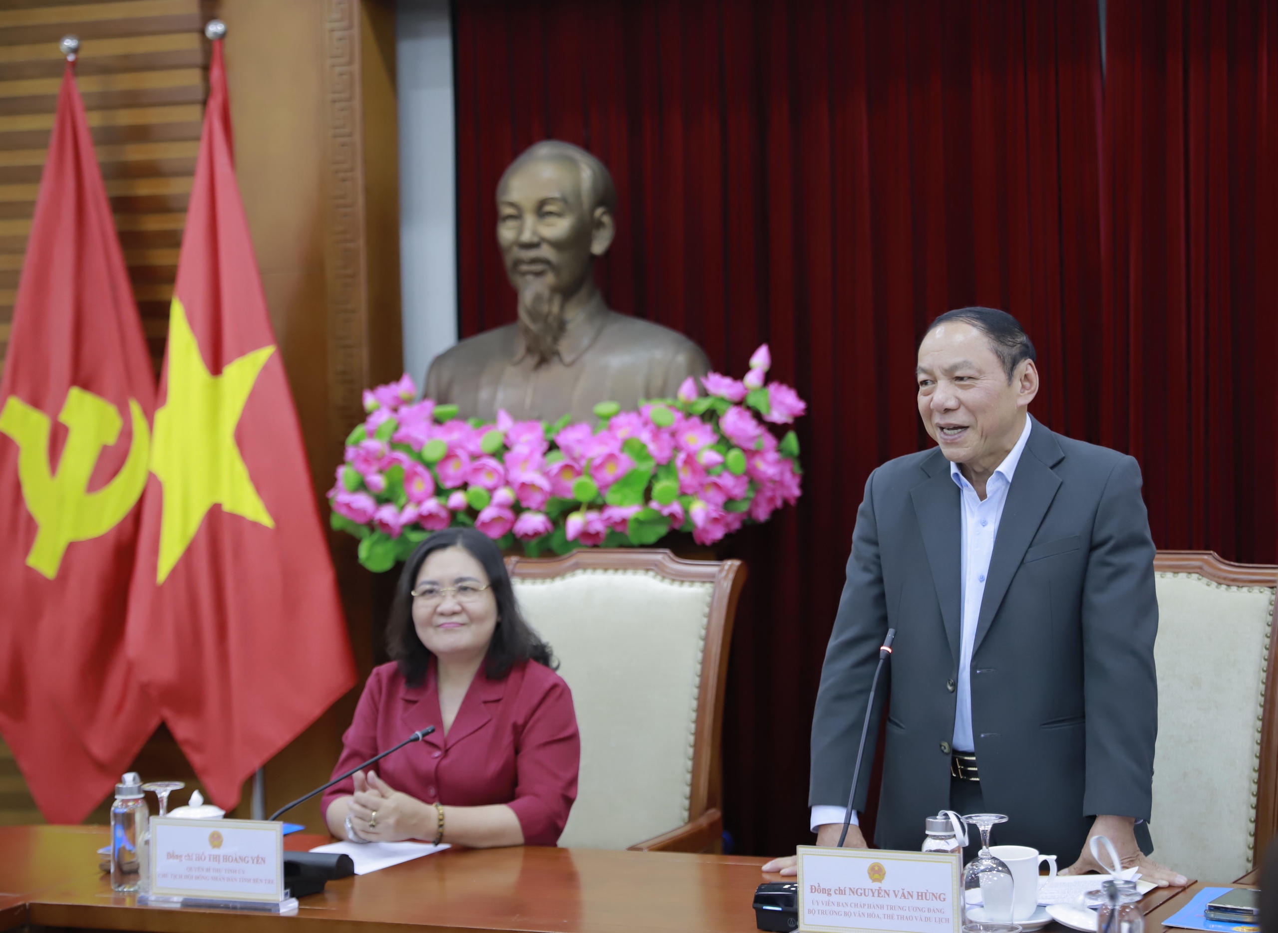 Bộ trưởng Nguyễn Văn Hùng: Nếu có môi trường văn hóa tốt, Bến Tre sẽ bứt phá đi lên - Ảnh 4.