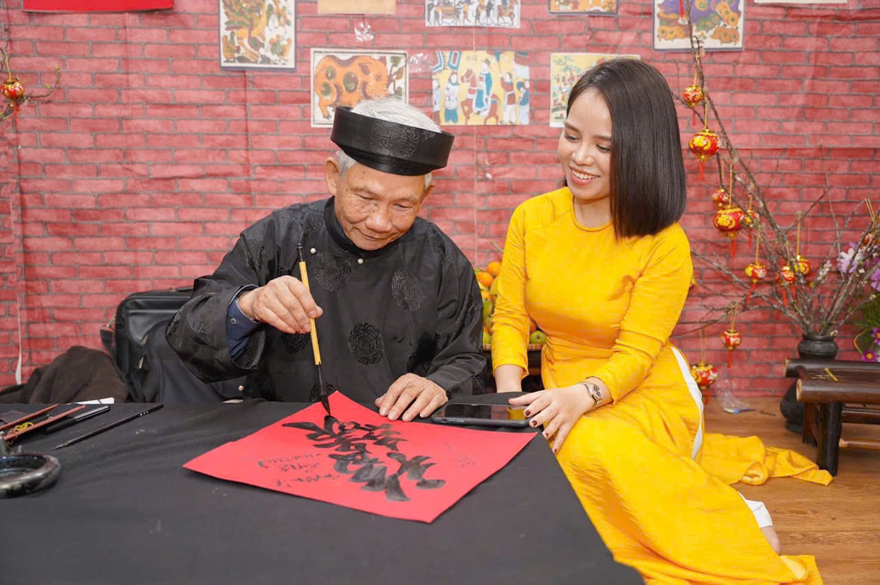แนะนำ 300 ภาพ ในนิทรรศการ “Our Party is truly great” และ “Spring Festival At Ty 2025” - ภาพที่ 3 Giới thiệu 300 hình ảnh tại triển lãm