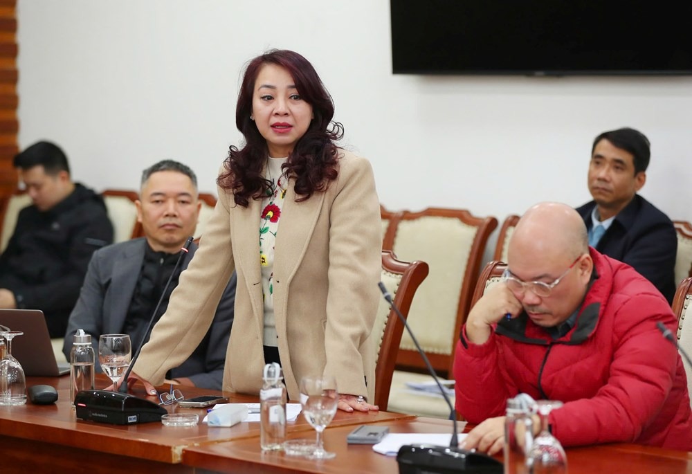 រដ្ឋមន្ត្រី Nguyen Van Hung៖ លើកកំពស់សិល្បៈសម្តែងនាំមកនូវការរួមវិភាគទានជាវិជ្ជមានដល់ឧស្សាហកម្មវប្បធម៌ - រូបថត ៧. Bộ trưởng Nguyễn Văn Hùng: Thúc đẩy nghệ thuật biểu diễn đem lại đóng góp tích cực cho công nghiệp văn hóa - Ảnh 7.