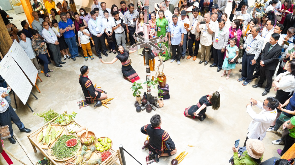 Kegiatan khusus di Festival Kopi Buon Ma Thuot ke-9 tahun 2025 - Foto 2. Những hoạt động đặc sắc tại Lễ hội Cà phê Buôn Ma Thuột lần thứ 9 năm 2025 - Ảnh 2.