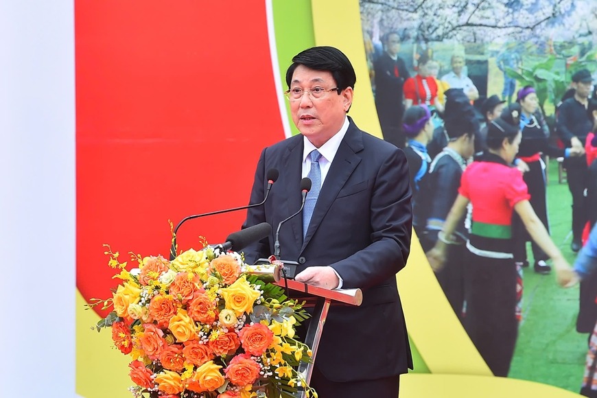 ប្រធាន ហ្លួង ឃ្យុង៖ ថែរក្សា និងធ្វើឲ្យស៊ីជម្រៅនូវតម្លៃវប្បធម៌ជាតិ សាមគ្គីភាព និងដៃគូក្នុងបុព្វហេតុកសាង និងអភិវឌ្ឍន៍ជាតិ - រូបថត ១. Chủ tịch nước Lương Cường: Giữ gìn và làm sâu sắc hơn những giá trị văn hóa dân tộc, đoàn kết và đồng hành trong công cuộc xây dựng và phát triển đất nước - Ảnh 1.