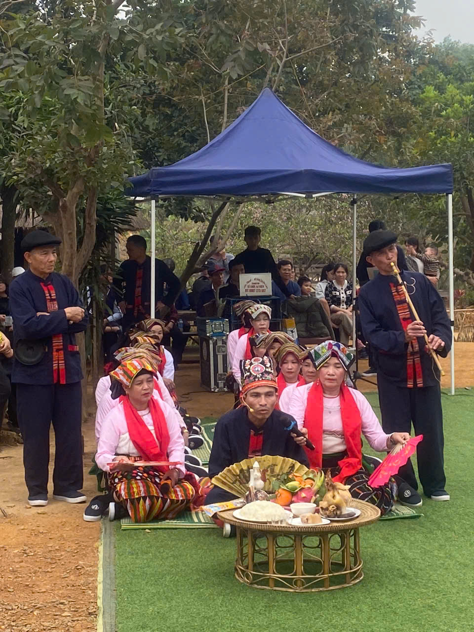 Återuppförande av den unika Kin Chieng Boọc-majceremonin för det thailändska folket i Thanh Hoa - Foto 1. Tái hiện lễ Kin Chiêng Boọc Mạy đặc sắc của đồng bào Thái xứ Thanh - Ảnh 1.