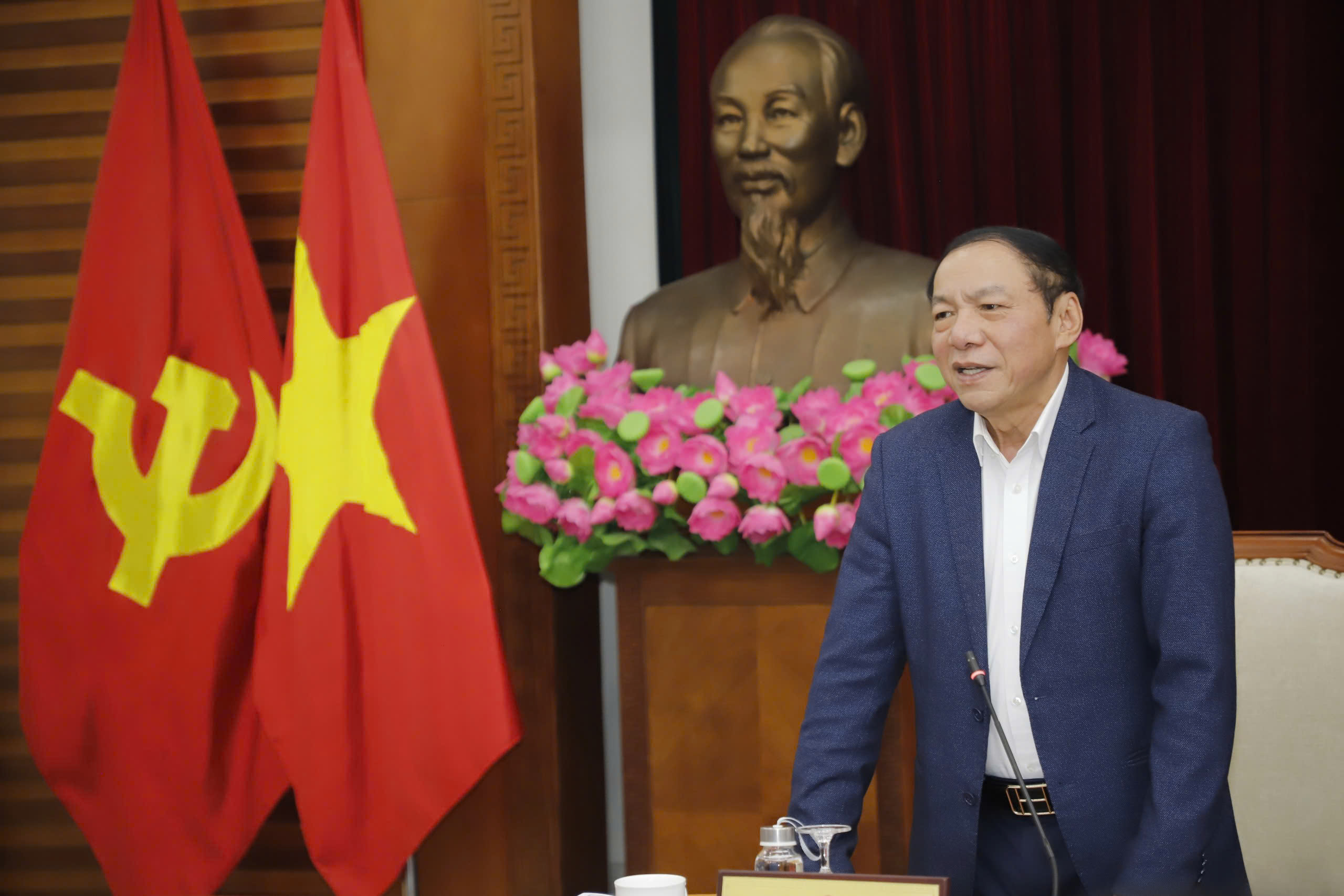 Bộ trưởng Nguyễn Văn Hùng: Đẩy nhanh tiến độ hoàn thiện Chương trình phát triển các môn thể thao trọng điểm chuẩn bị tham dự các kỳ Olympic, ASIAD - Ảnh 2.