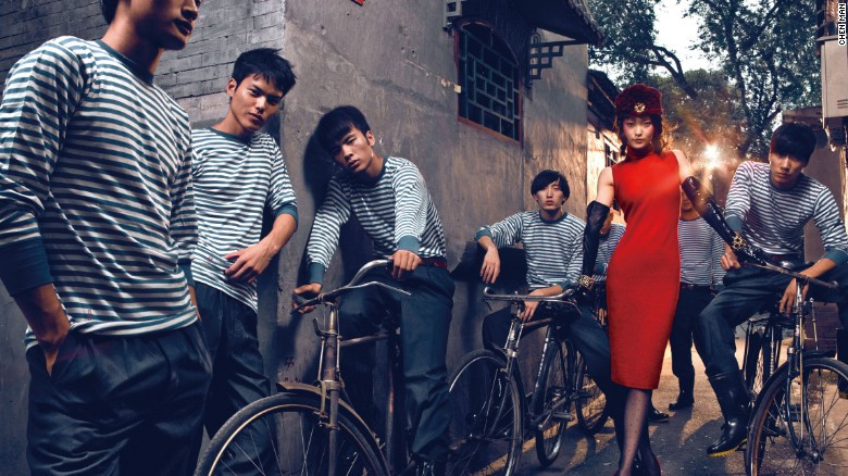 Sao Việt tích đặc biệt giẫm xe pháo thể dục thể thao giành giật thủ khoa trương street style khỏe mạnh khoắn