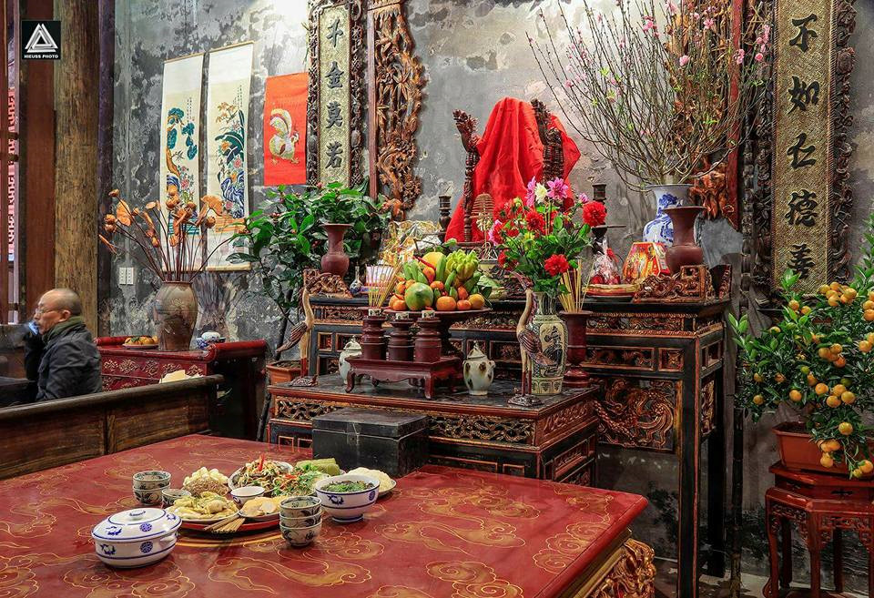 Cuộc sống hiện đại ngày càng phát triển, nhưng Tết cổ truyền vẫn được người dân Việt Nam tôn vinh và trân trọng nhất. Để hiểu rõ hơn về các nghi lễ và tinh hoa văn hóa truyền thống, hãy ghé qua album hình ảnh Tết cổ truyền của chúng tôi.