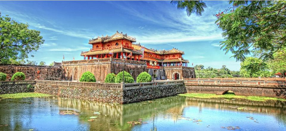 Ảnh đẹp Du lịch Thừa Thiên Huế là một nguồn cảm hứng không thể thiếu dành cho những người yêu ảnh và yêu du lịch. Với những bức ảnh về Huế, bạn sẽ được chiêm ngưỡng vẻ đẹp tuyệt vời của thành phố cổ kính này.