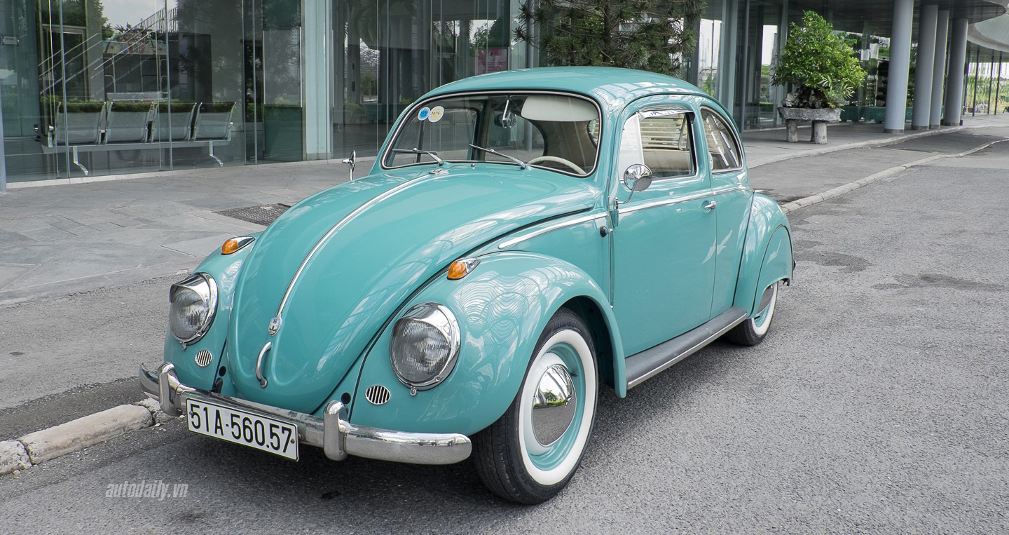 Xe Volkswagen "con bọ" huyền thoại "vi vu" trên phố Hà Nội