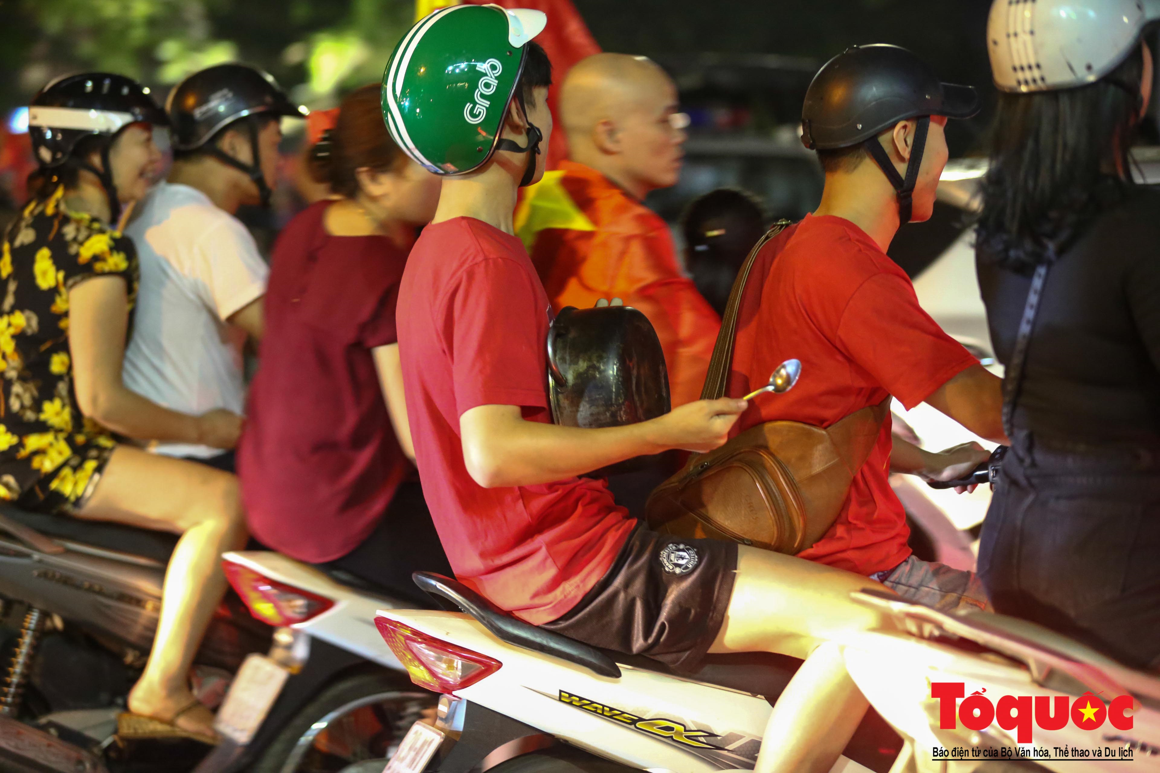 Olympic Việt Nam là sự kiện đáng chú ý nhất trong làng thể thao Việt Nam. Hãy xem những hình ảnh liên quan để hiểu rõ hơn về những cầu thủ, những chiến thắng đầy tiếng vang và những cảm xúc rực rỡ tại Olympic Việt Nam.