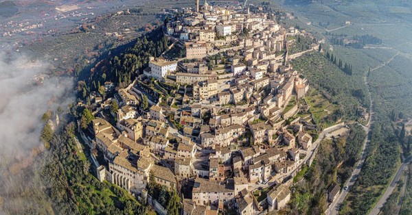 San Marino: Quốc gia “bí mật” nằm giữa lòng châu Âu, Giàu có, xinh đẹp, lâu đời bậc nhất thế giới nhưng ít ai biết đến