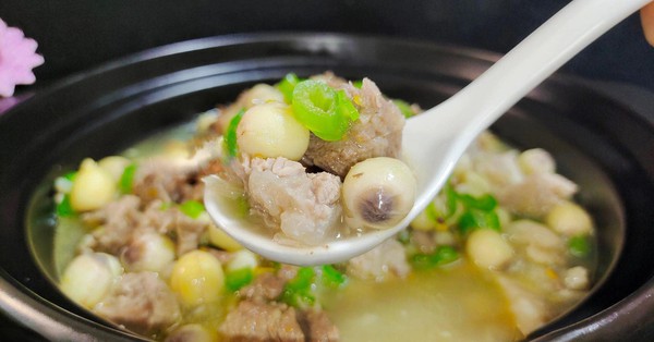 Món ăn này chỉ có vào mùa hè và nguyên liệu là 