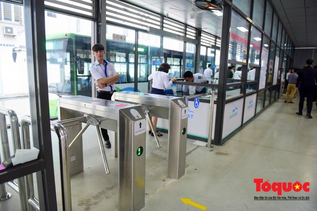 Hà Nội: Buýt nhanh BRT áp dụng công nghệ vé điện tử thông minh - Ảnh 10.
