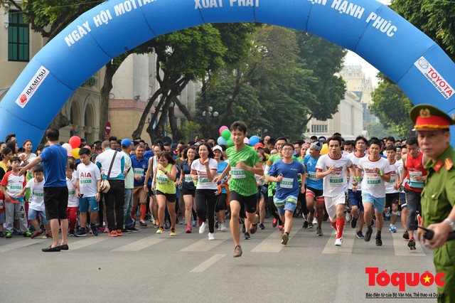 Hơn 1000 VĐV tham gia sự kiện Mottainai Run 2018 - Ảnh 1.