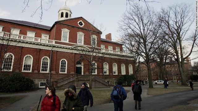 Đại học Havard bất ngờ phải hầu tòa vì phân biệt đối xử sinh viên gốc Á - Ảnh 1.