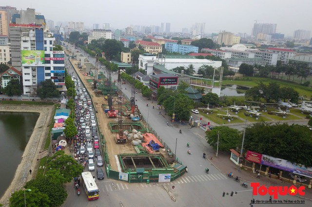 Mục sở thị đại công trường vành đai 2 gần 10.000 tỷ ở Hà Nội - Ảnh 1.
